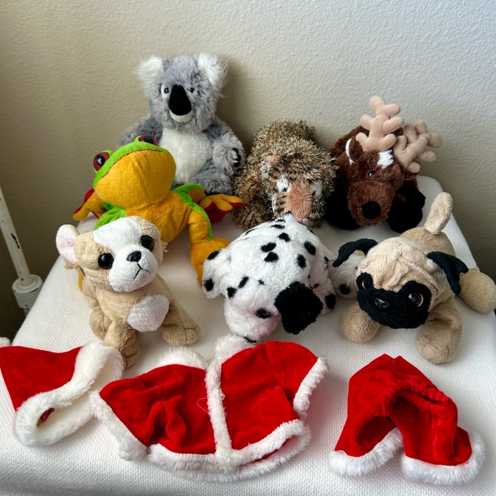 Webkinz - Set of 7 and 1 Santa Outfit - Koala Tiger Reindeer Frog Pug Dalmatian - Picture 12 of 12